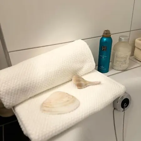 Apartament Ruhige Stadtperle Mit Garten Wiesbaden