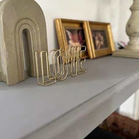 Ruhige Stadtperle Mit Garten