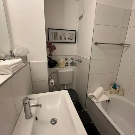 Ruhige Stadtperle Mit Garten *