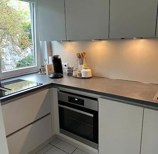 아파트 Ruhige Stadtperle Mit Garten