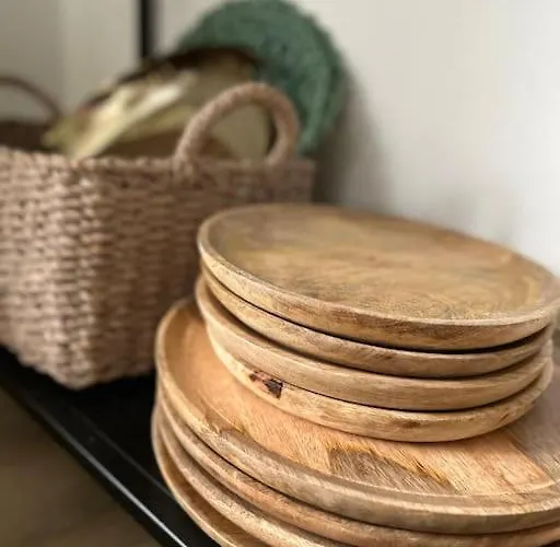 Ruhige Stadtperle Mit Garten 아파트