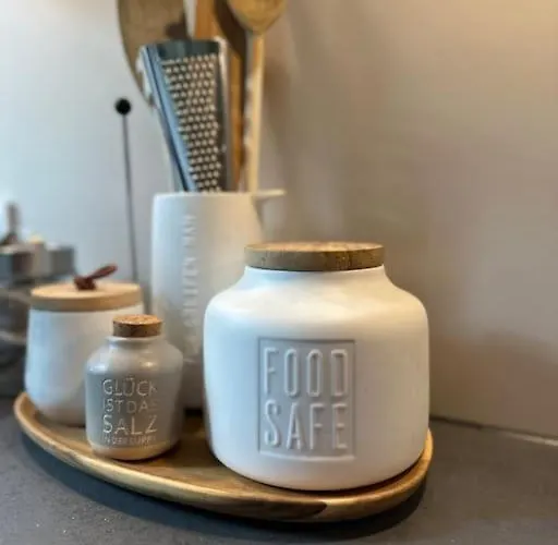 아파트 Ruhige Stadtperle Mit Garten