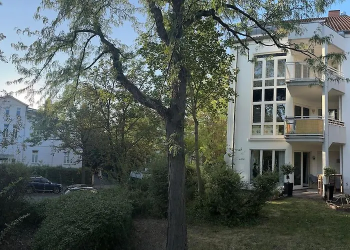 Ruhige Stadtperle Mit Garten 아파트 비스바덴